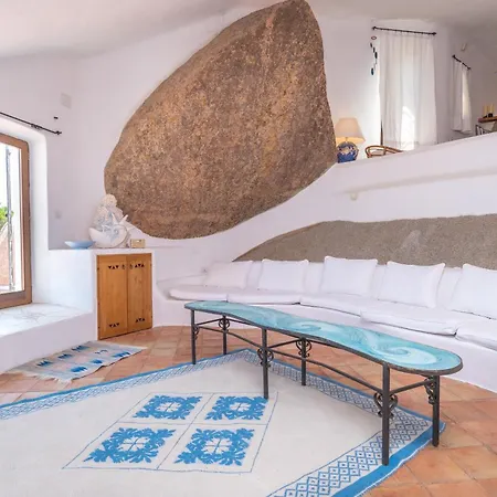 Scorpion House Villa *