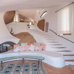 Scorpion House * Palau