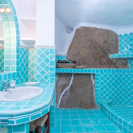 Scorpion House * Palau