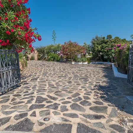 Scorpion House Villa *